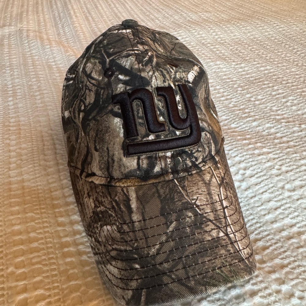 NY Giants Camo Baseball Cap